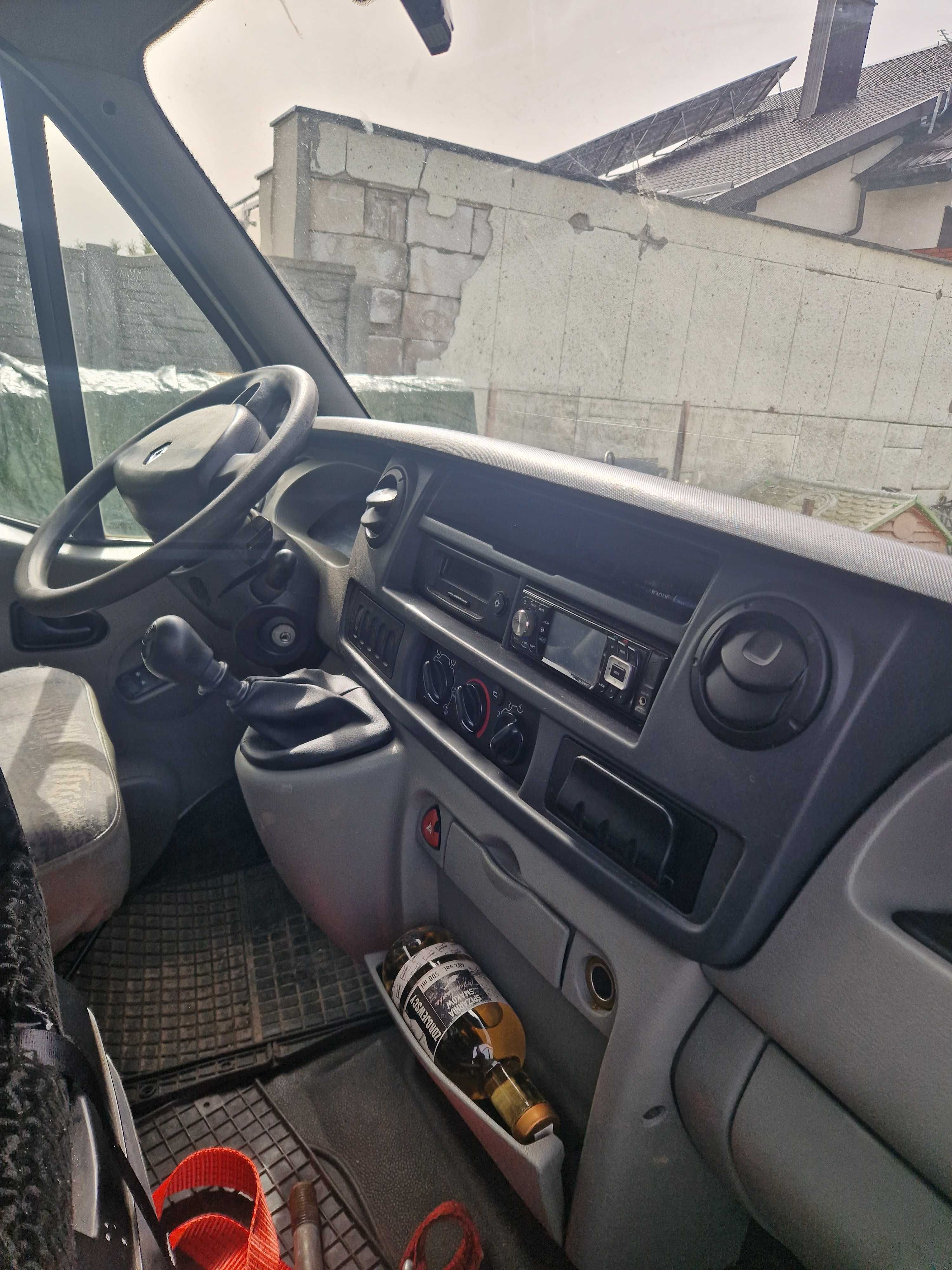 Renault master izoterma kontener winda