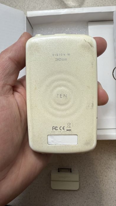 Продам плеєр zen на 30 гіг
