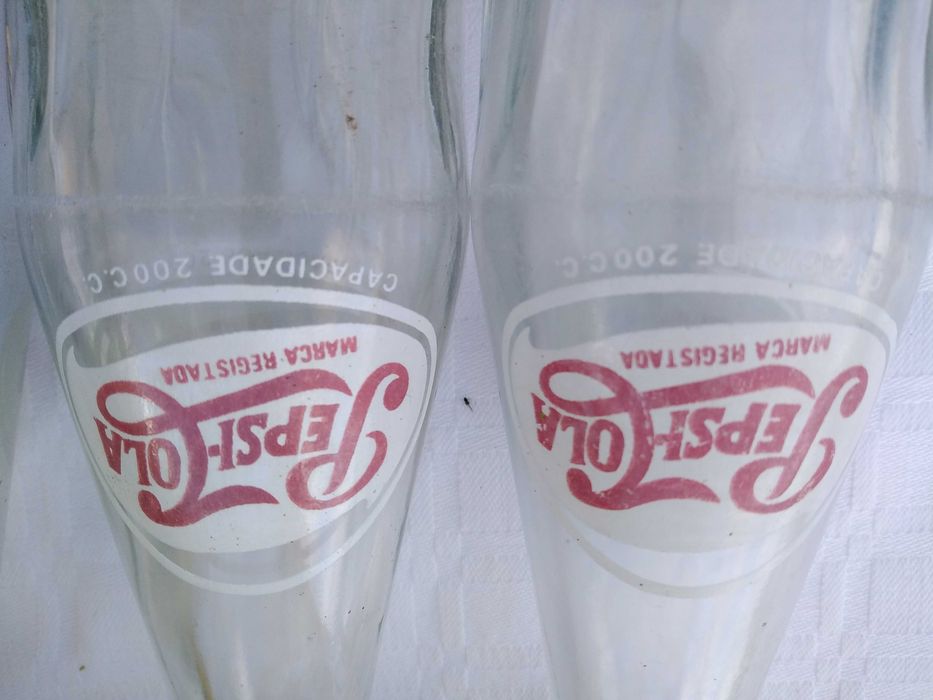 Grade Pepsi com 19 Garrafas