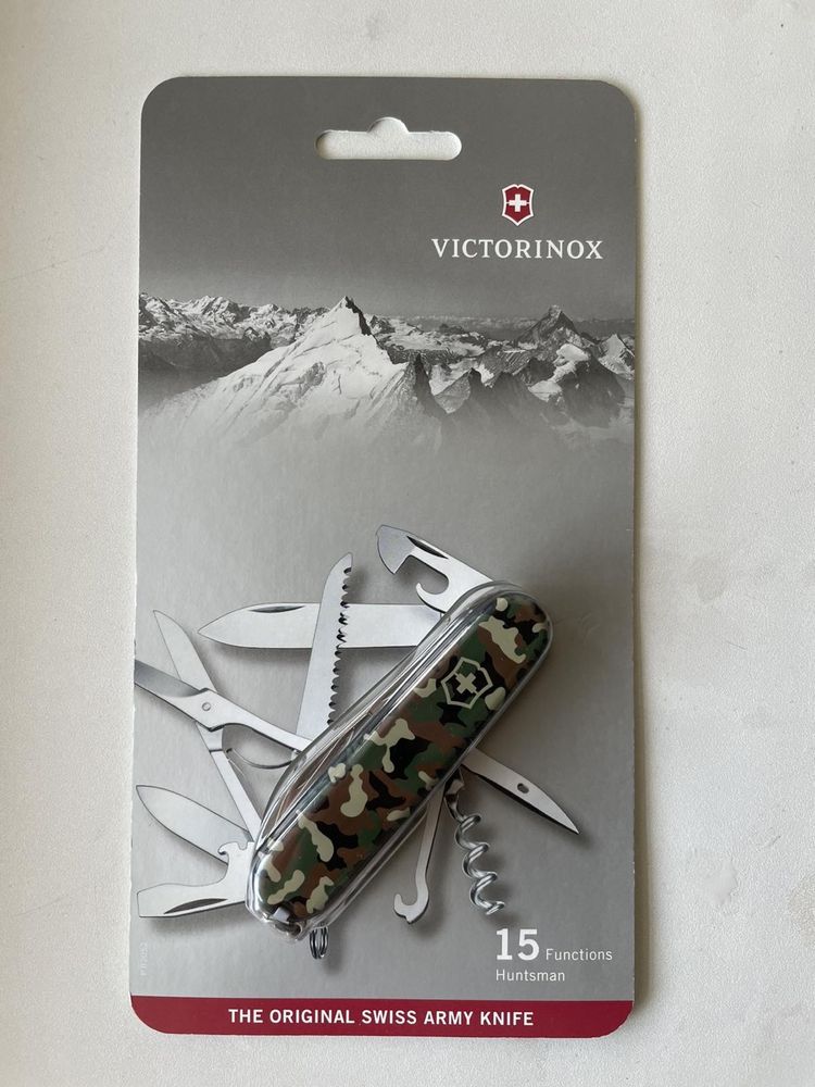 Швейцарський ніж Victorinox Huntsman (1.3713.94)