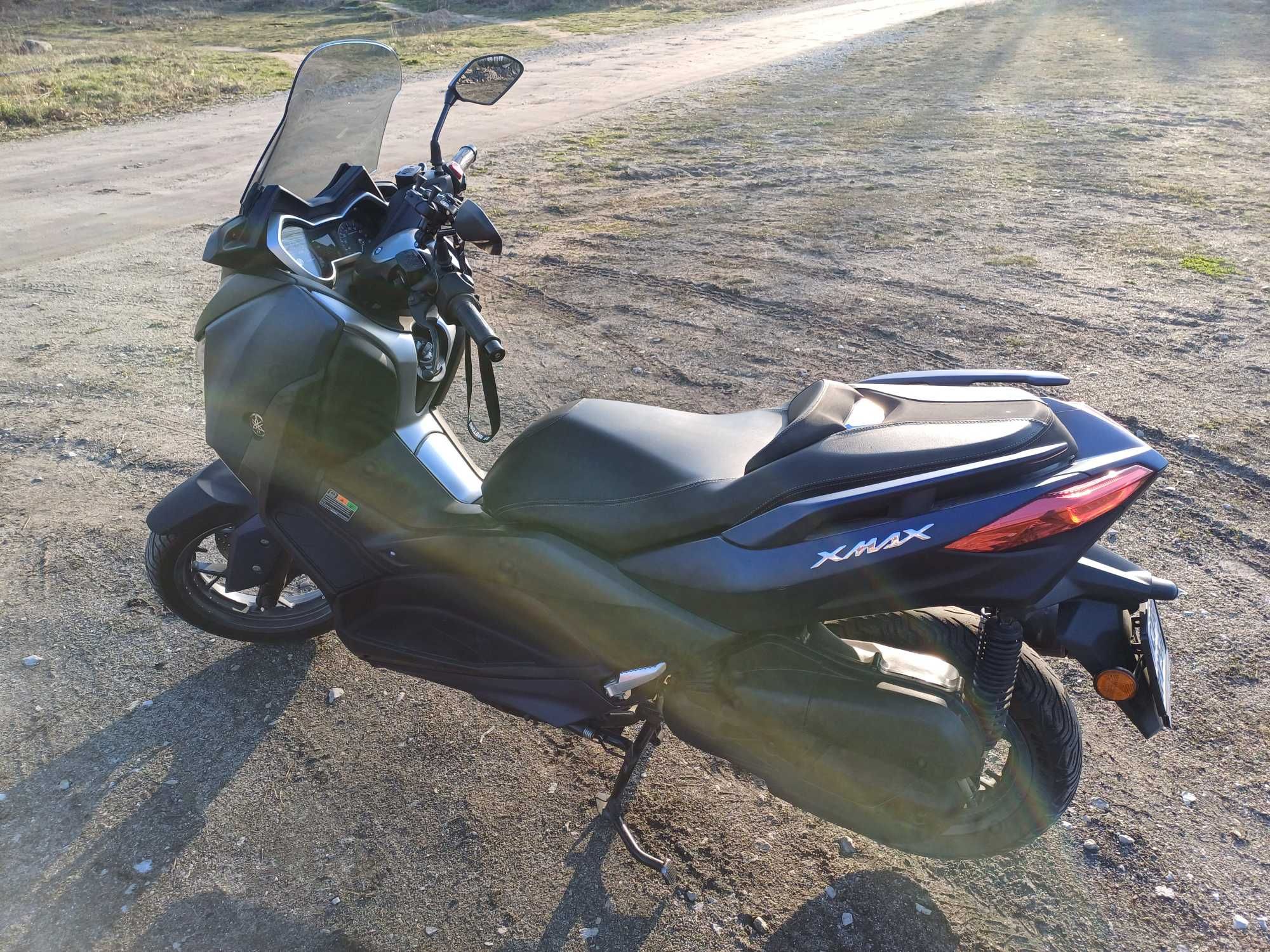 skuter yamaha x-max 125