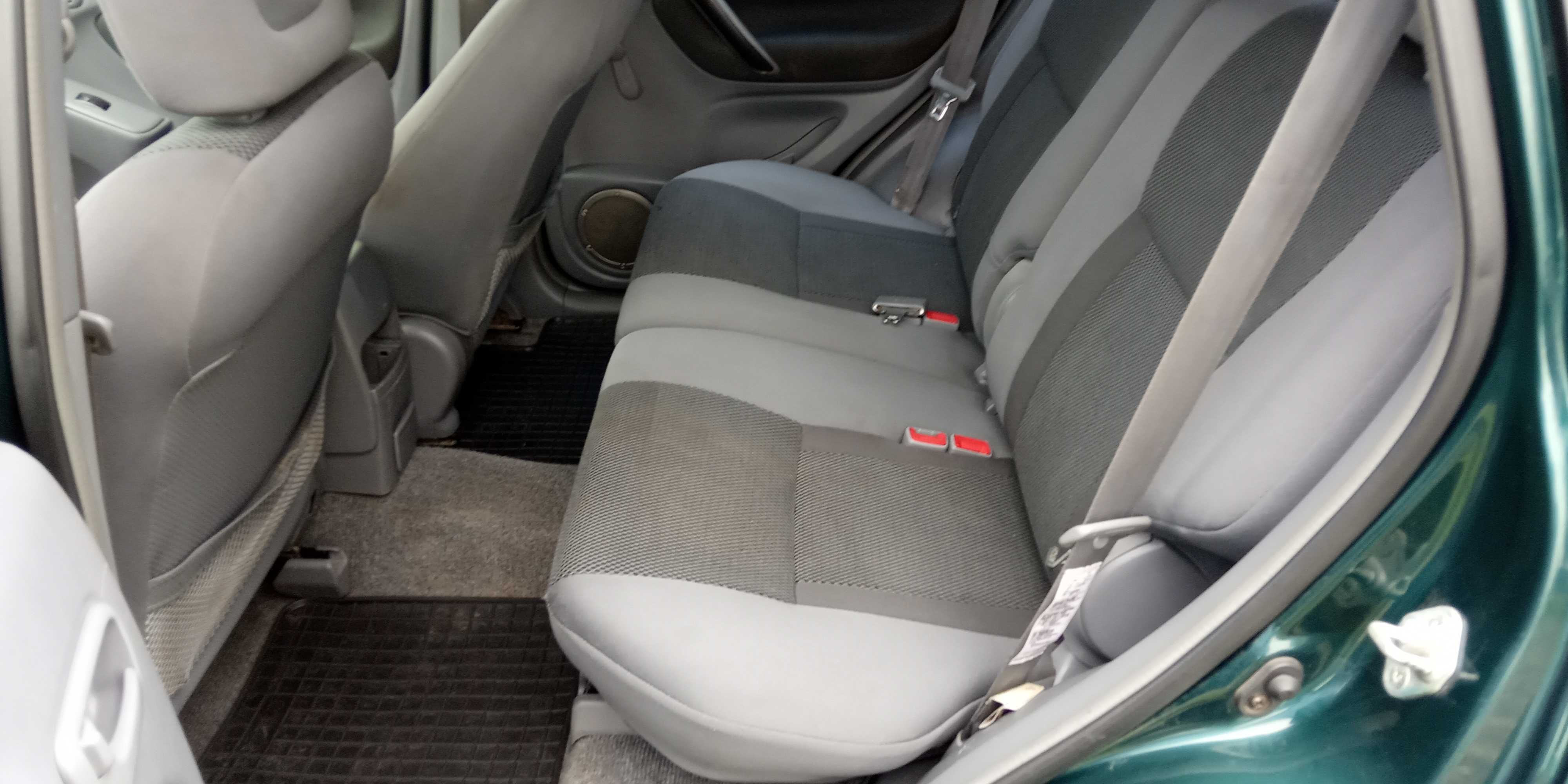 toyota RAV4 2.0 d4d 116 km OKAZJA!!! bez rdzy jeszcze na długie lata