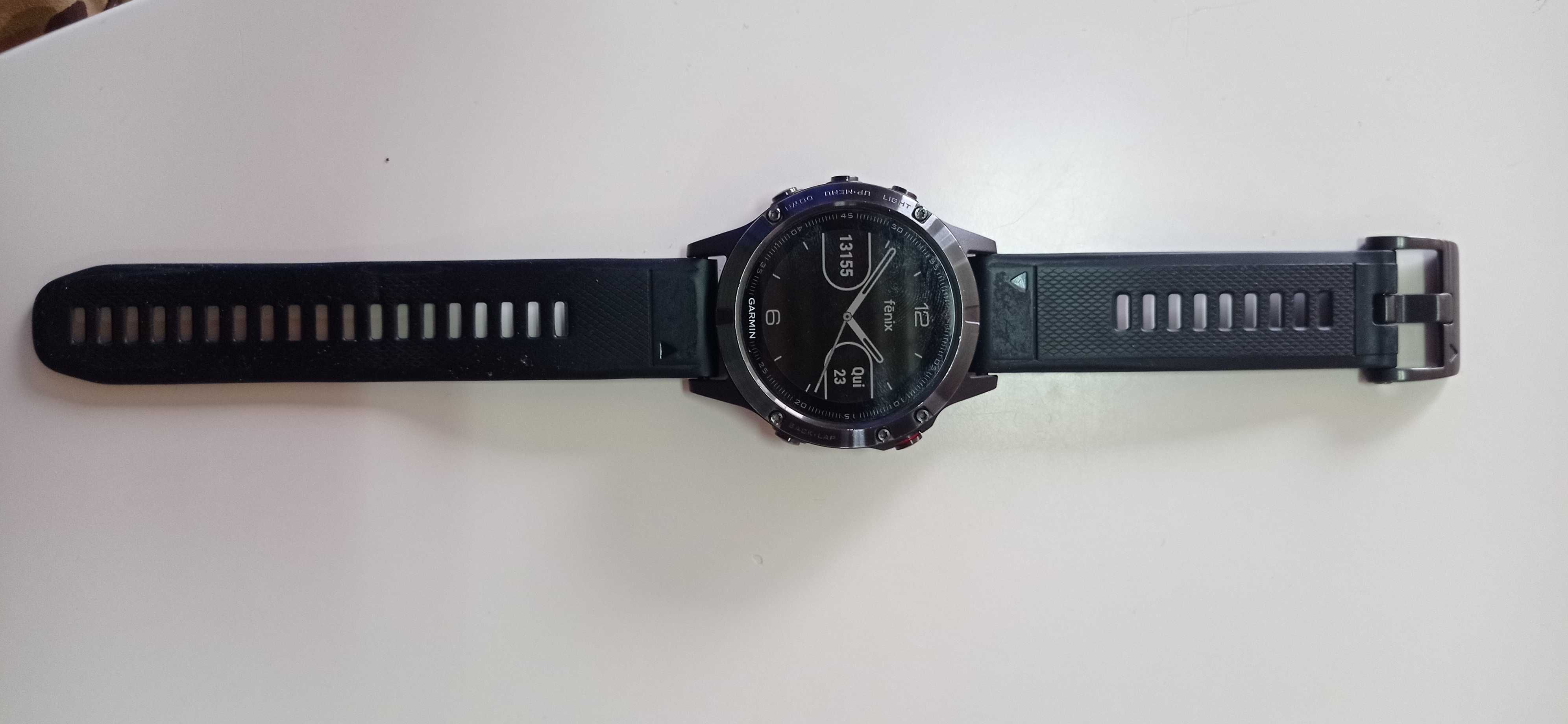 .Garmin Fênix 5.