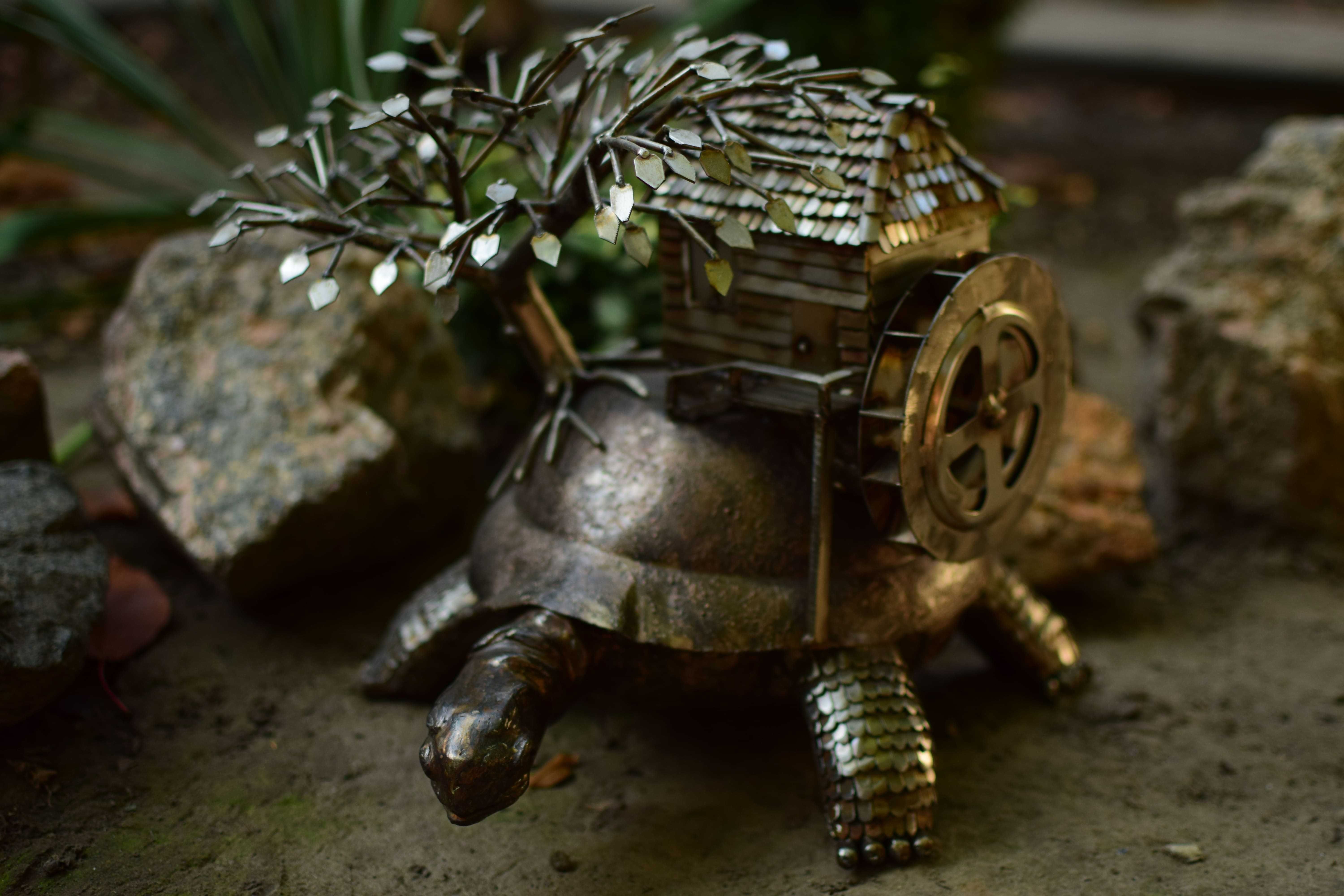кованная скульптура черепаха с пейзажем,из нержавеющей стали руч работ