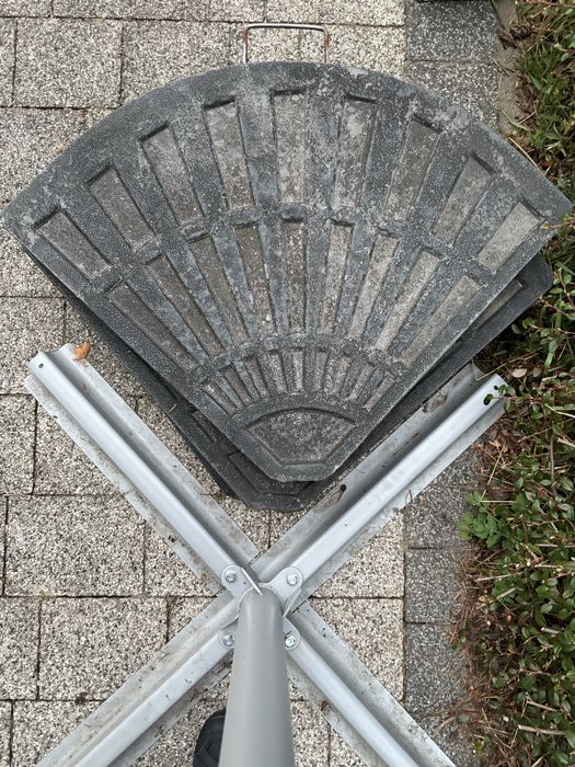 Obciążnik do parasola 20 kg  2 sztuki