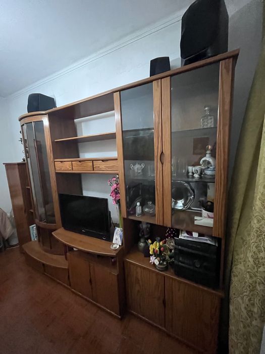 Móvel de Sala c/Cristaleira