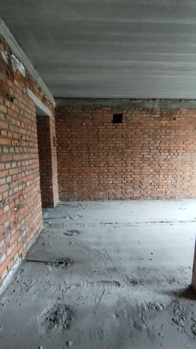 Простора Євро 2кк, Є з ДВОРОМ єОселя-ТАК, оформлення 2%, не 12%