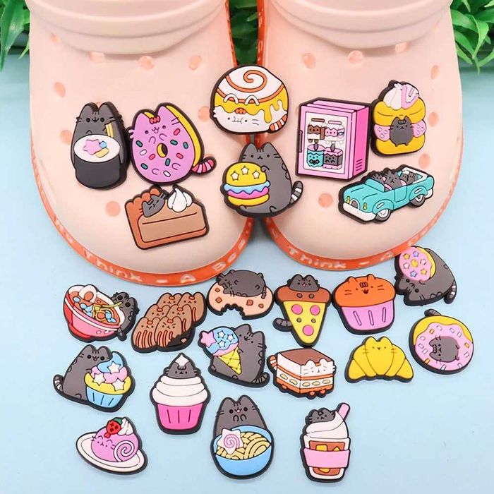 Przypinki do butów crocs prezent basen PUSHEEN kot szary syrenka pin