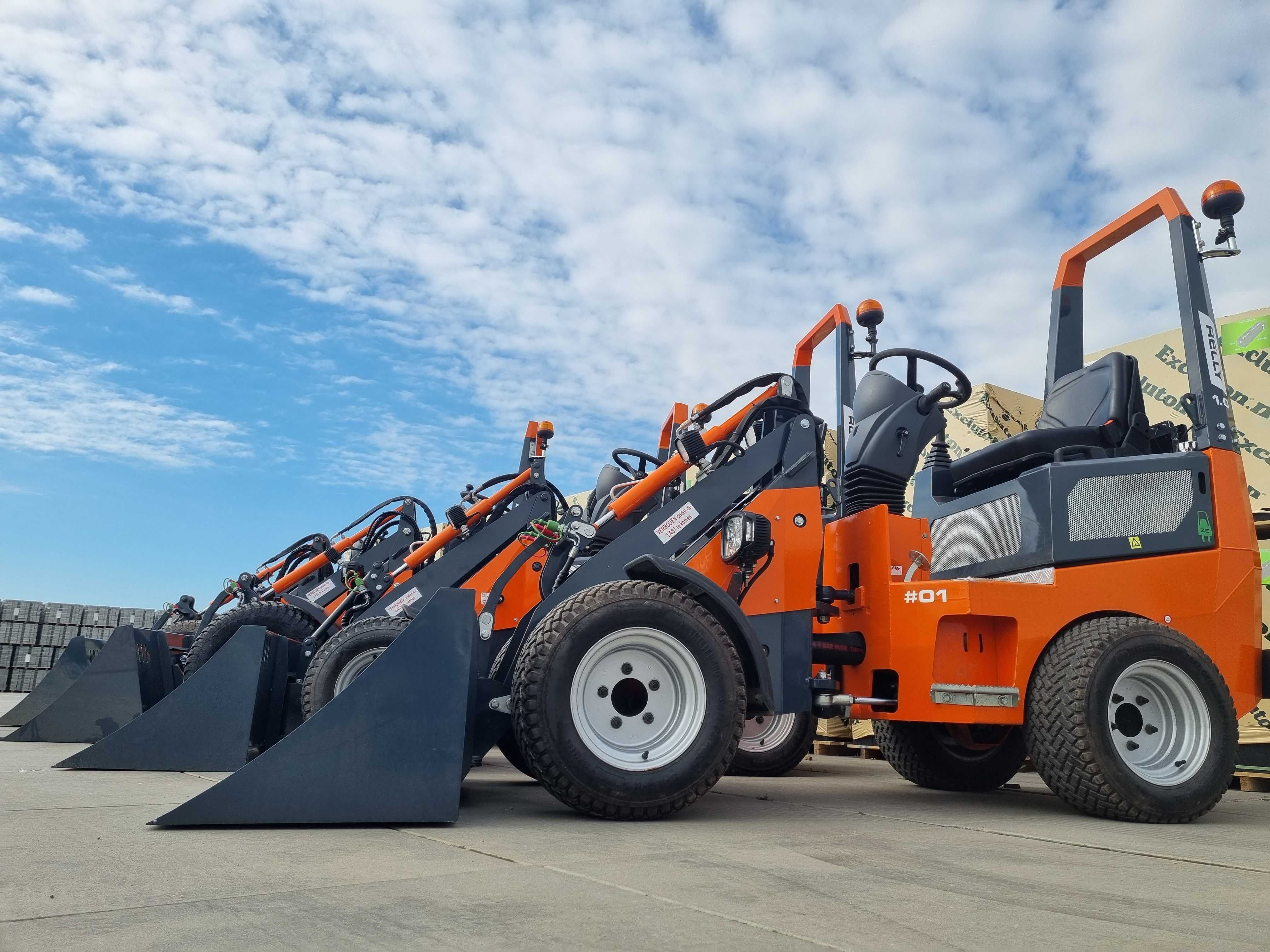 Mini-ładowarka - RELLY 1.0 KUBOTA Waga-1000 kg-siła Podnoszenia 700 kg