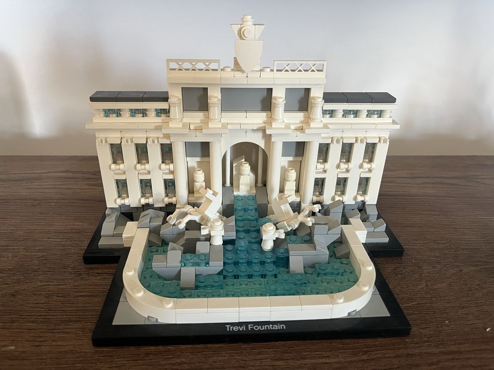 Lego architecture fontanna di trevi