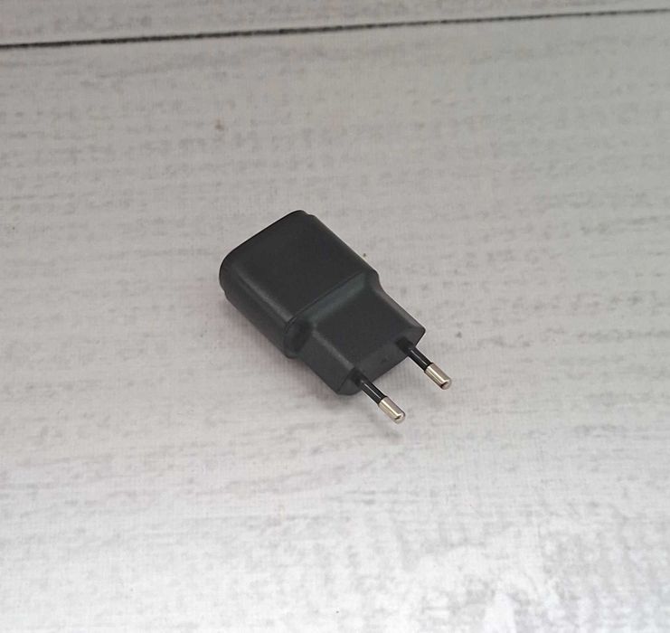 Lg Oryginalna Ładowarka Sieciowa Mcs 02ED 0.85A