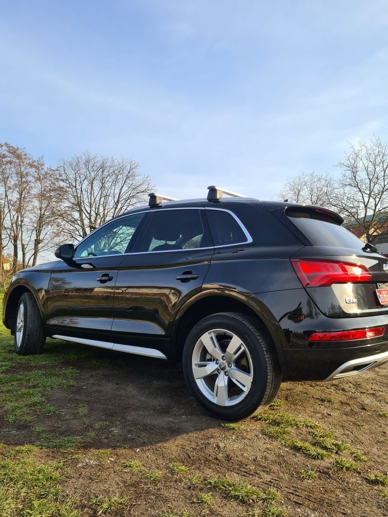 Audi Q5 2019 2.0 TFSI АКПП