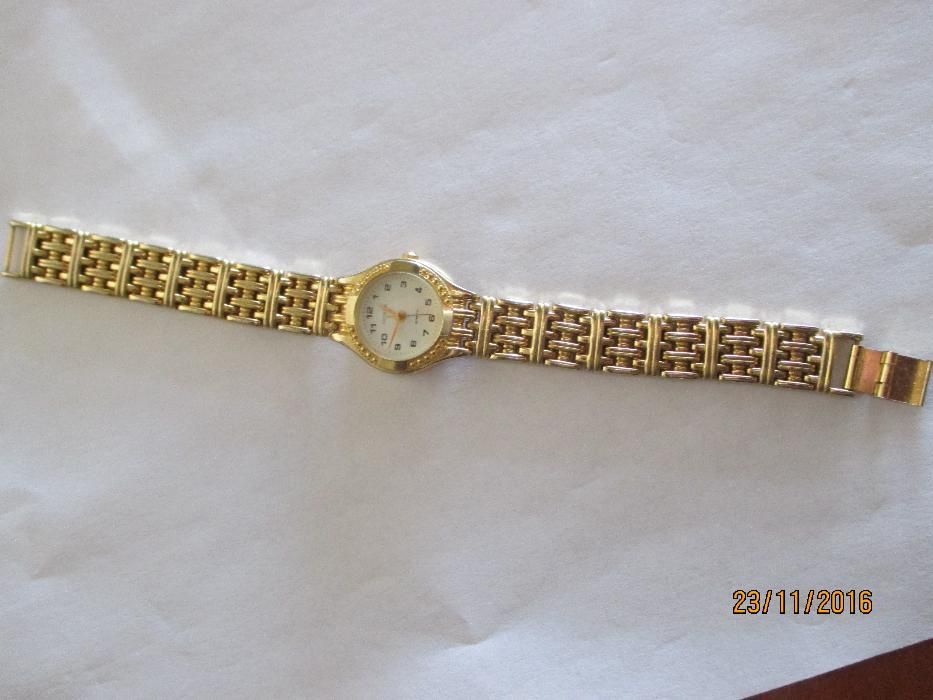 Relógio dourado Ceitezin para senhora ( como novo)