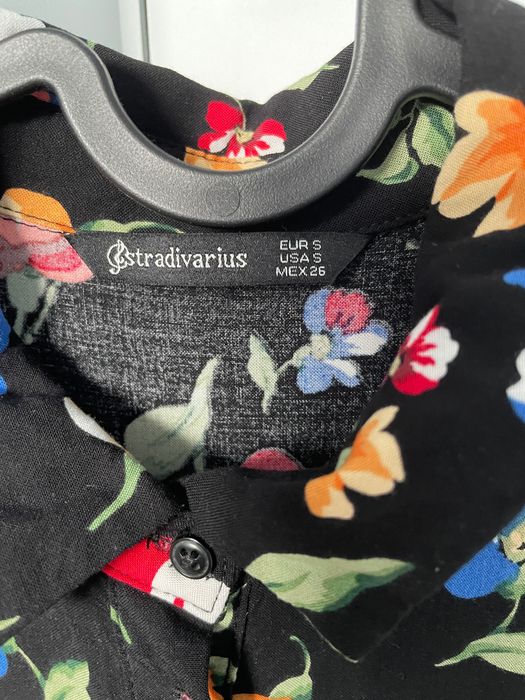 Kombinezon koszulowy Stradivarius z paskiem