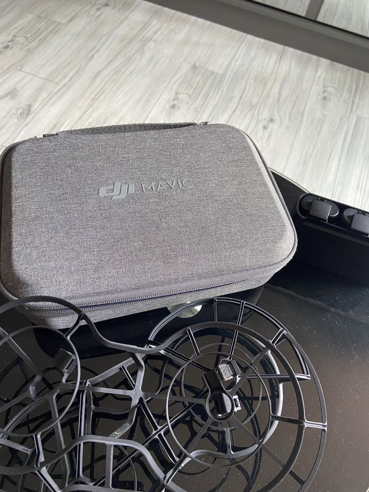 Dron dji mini mavic