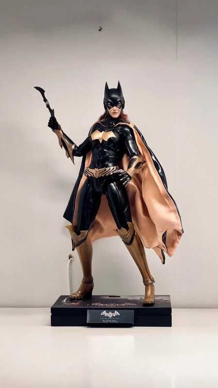 Figura Batgirl Hot Toys