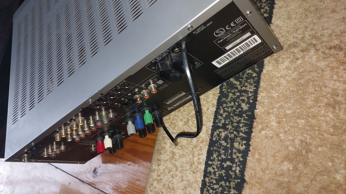 Amplituner harman kardon avr 130