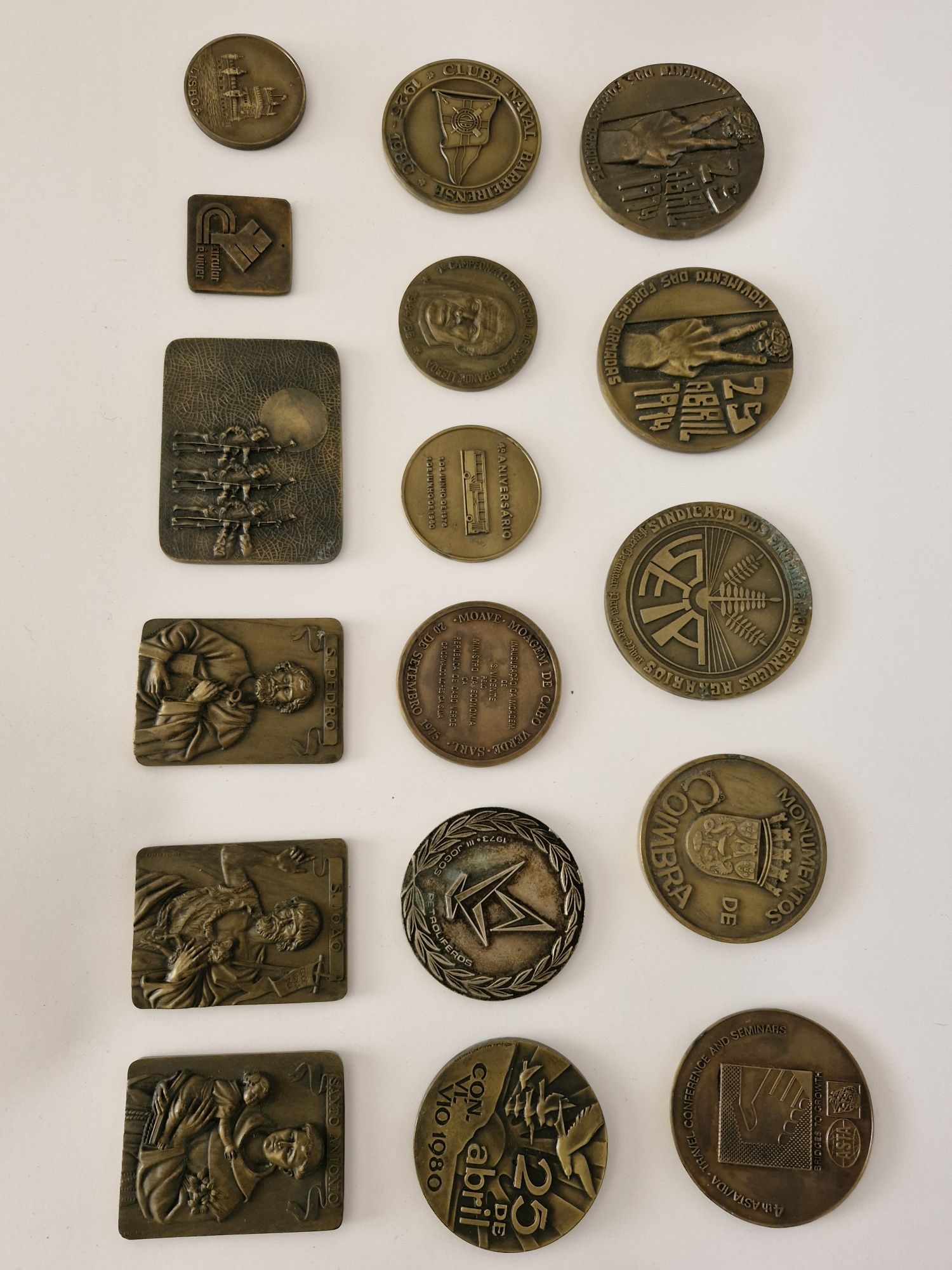 Medalhas comemorativas de bronze antigas