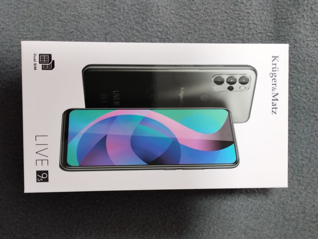 Smartfon Kruger i Matz Live 9 S + pokrowiec.