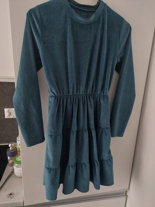 Piękna welurowa sukienka