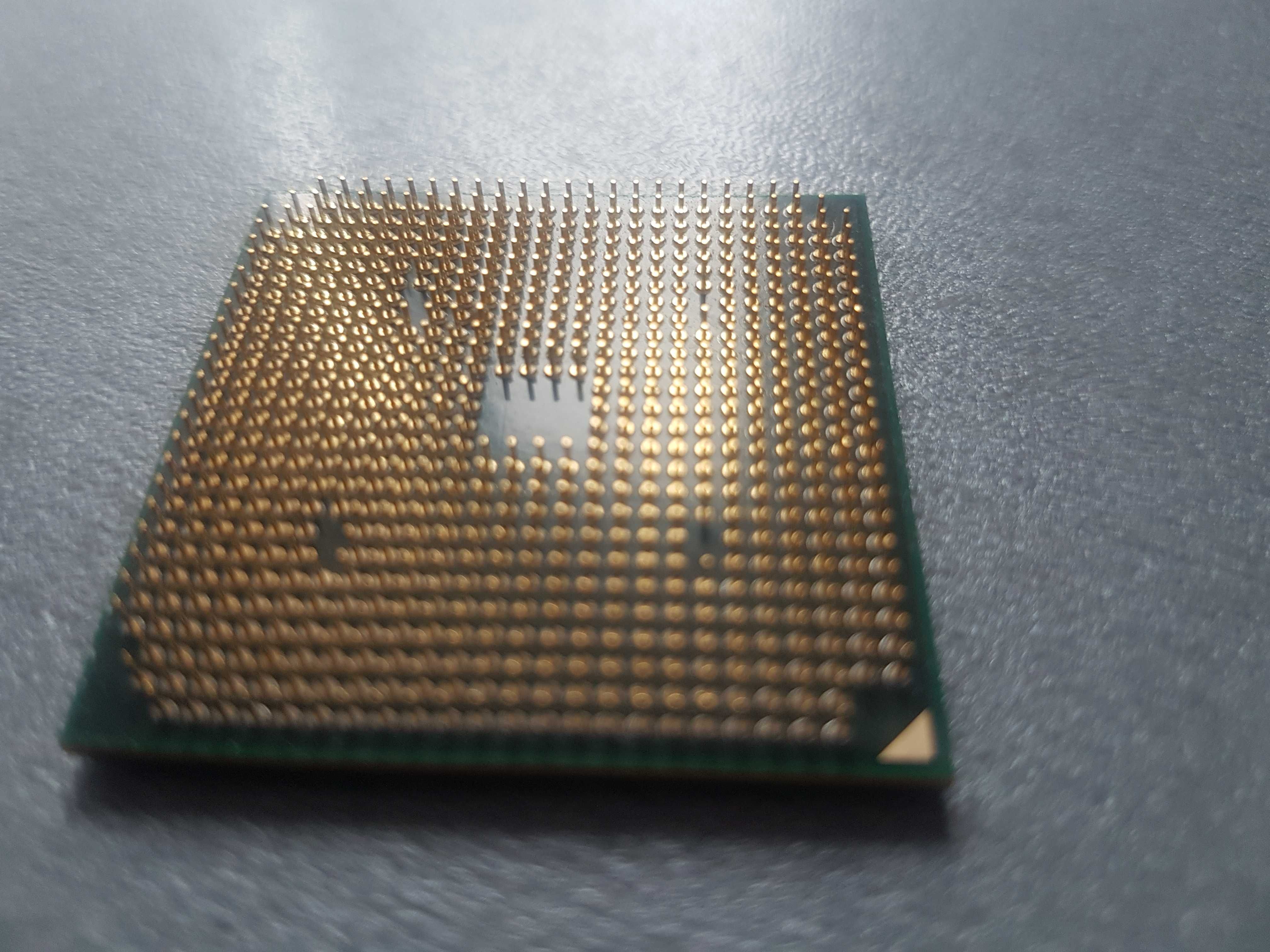 Процесор AMD phenom N830  Socket S1 3 ядерний