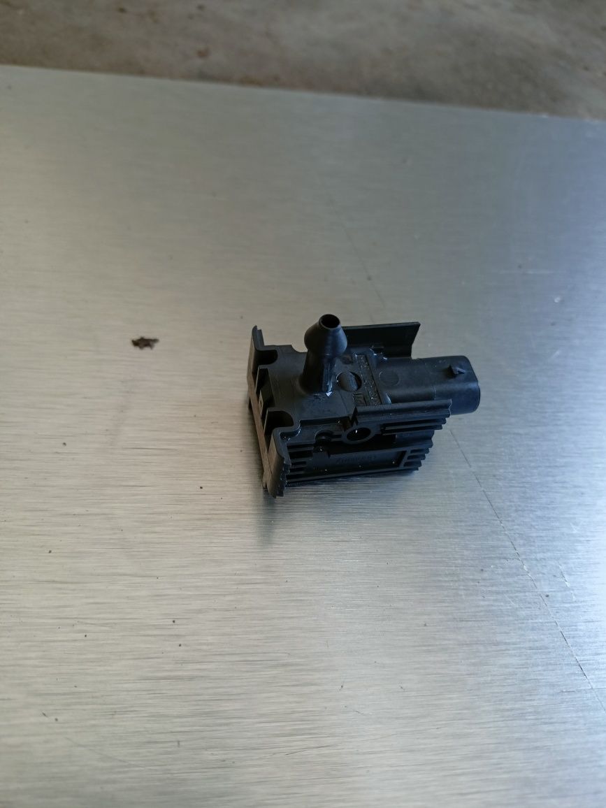 Audi Q7 II 4M0 absorber czujnik ochrony pieszych