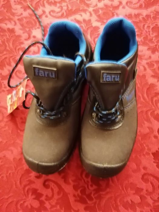 Sapatos de biqueira de aço