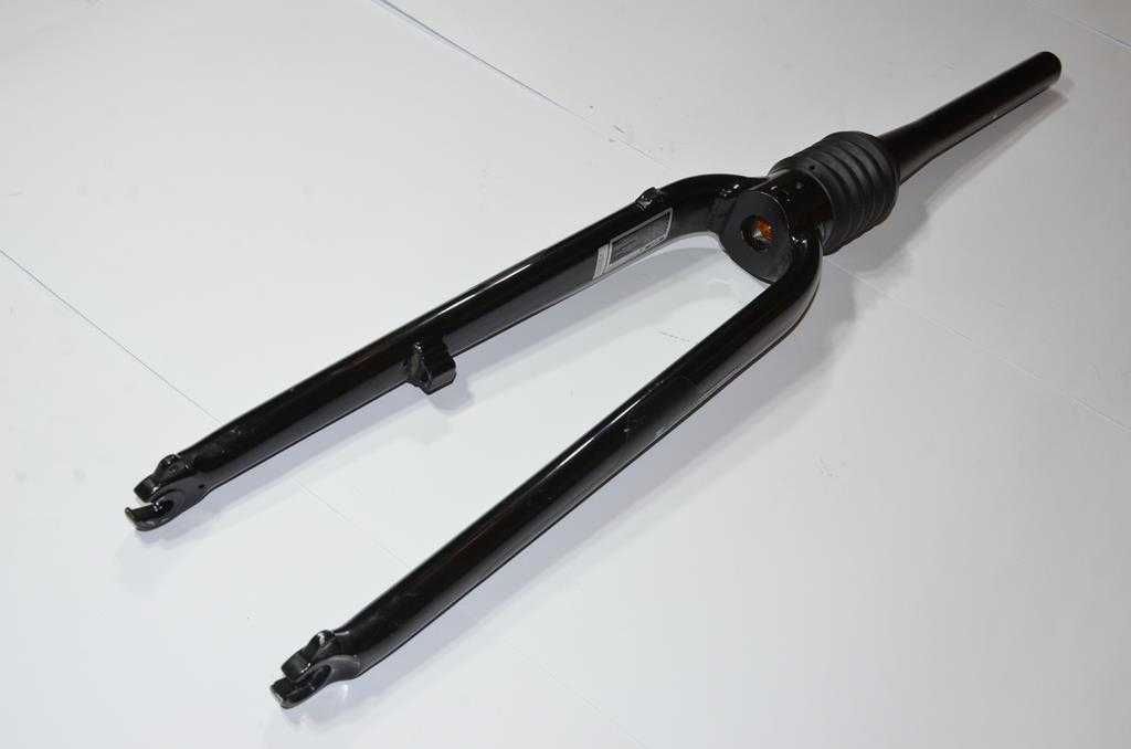 Amortyzator RST monoshock 28"  widelec amortyzowany tapered 1,5" 1 1/8