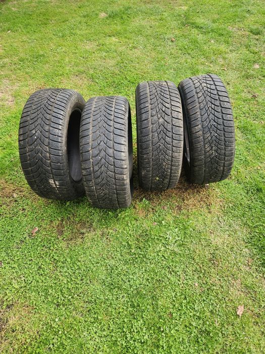 Opony Dunlop zimowe 17r 225/55