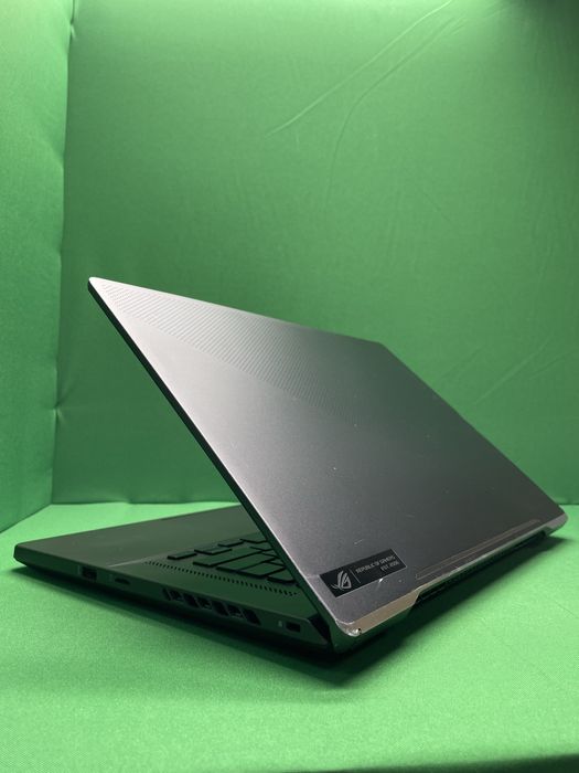 Asus ROG Zephyrus G15 R9 5900HS/ Rtx 3070 8 gb/16 gb/ 1 tb ssd/144