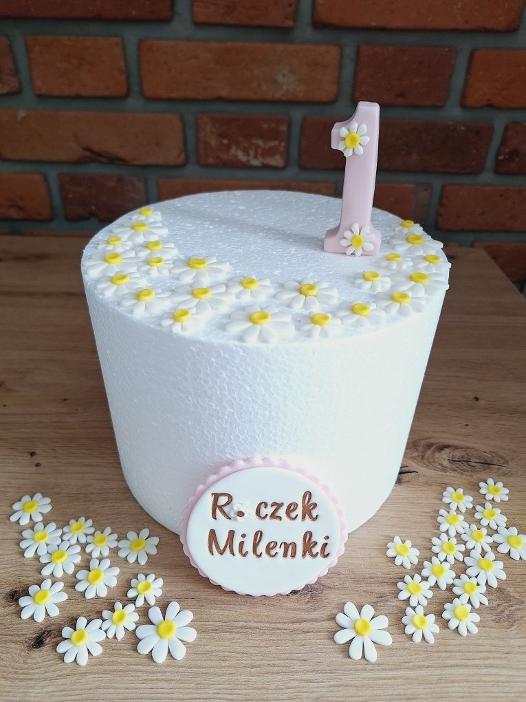Zestaw na tort z masy cukrowej , stokrotki ,urodziny ,roczek