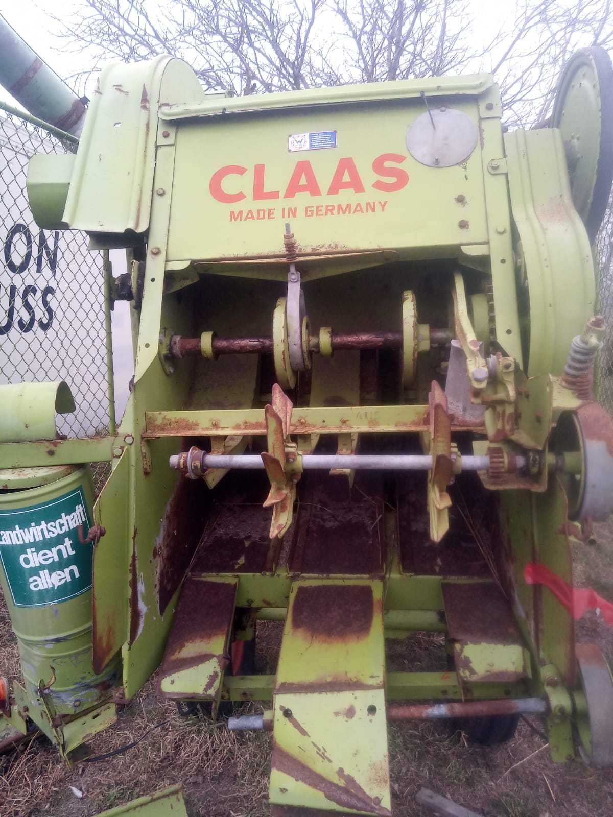 комбайн claas  рабочий