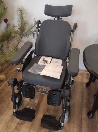 Wózek inwalidzki specjalny Inovys 2     szer. 50cm.