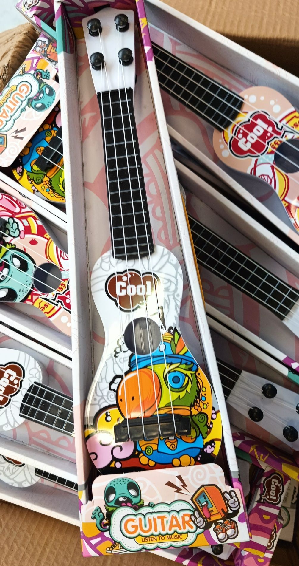 Extra gitarka ukulele kolorowa papuga
