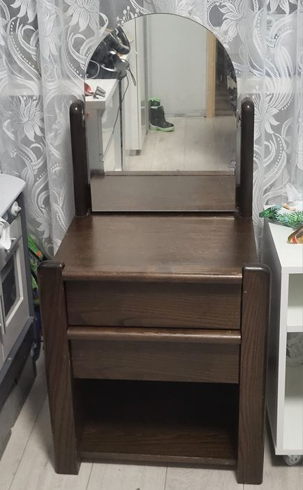 Toaletka z drewna antyk