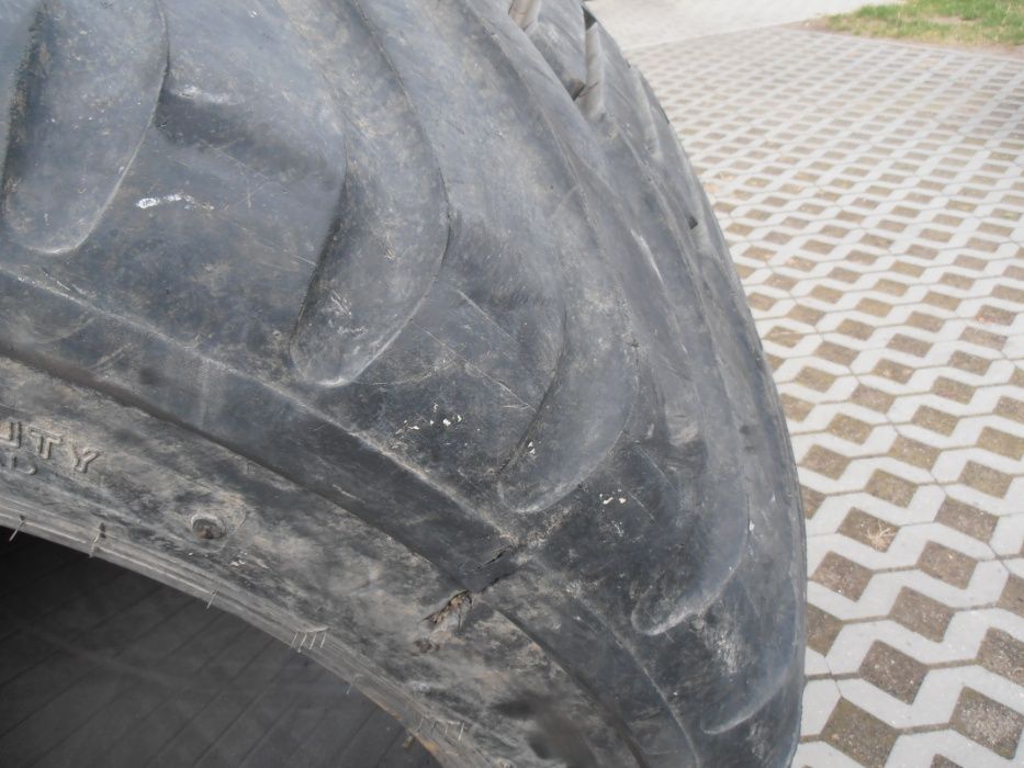 Opona 800/45 R-26,5