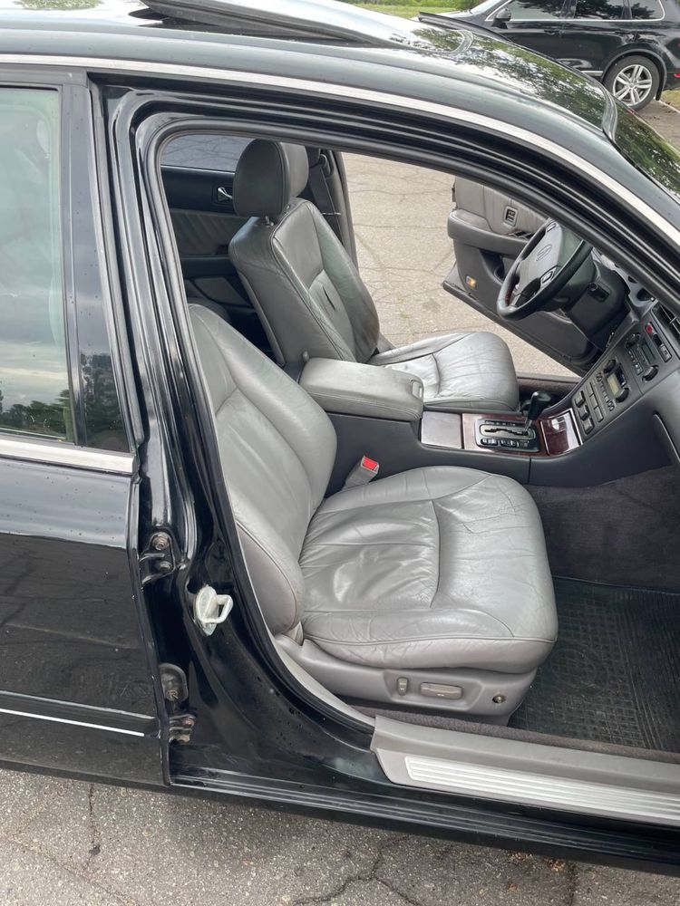 Продам Acura RL 1998 3.5 V6