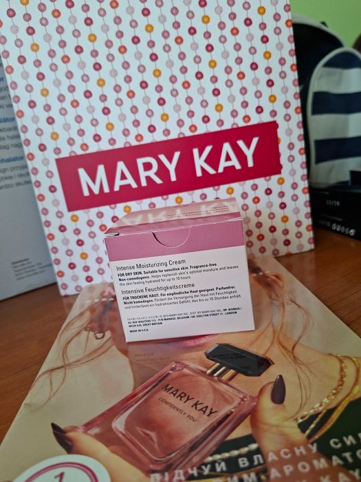 Krem nawilżający Mary Kay – gładka i promienna skóra