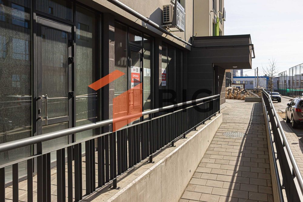 Продам фасадне приміщення в новому сучасному ЖК по вулиці Угорська 14