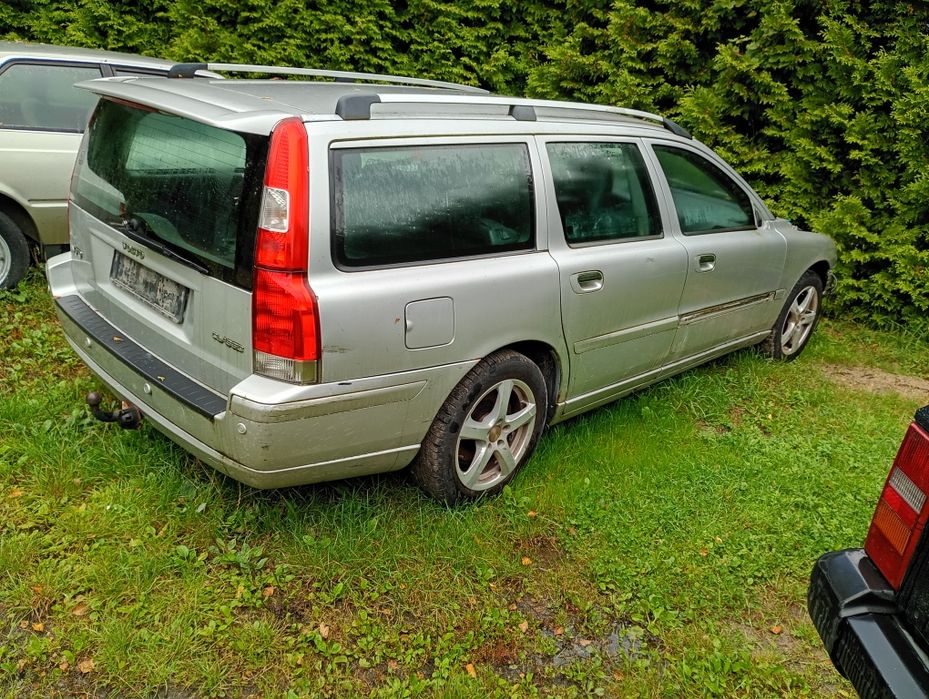 Volvo V70 2005 r. 2.4 d części