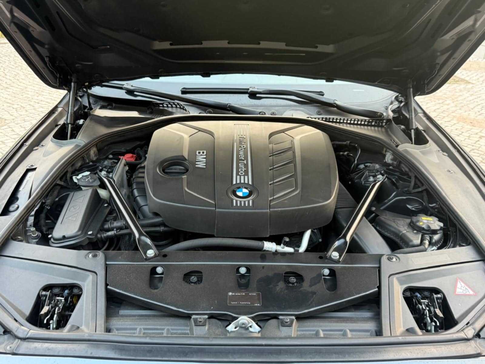 BMW 525d 2.0d 218CV Biturbo 2015/06 Full Extras