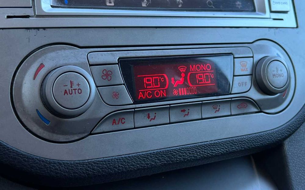 Ford Kuga 2012 рік