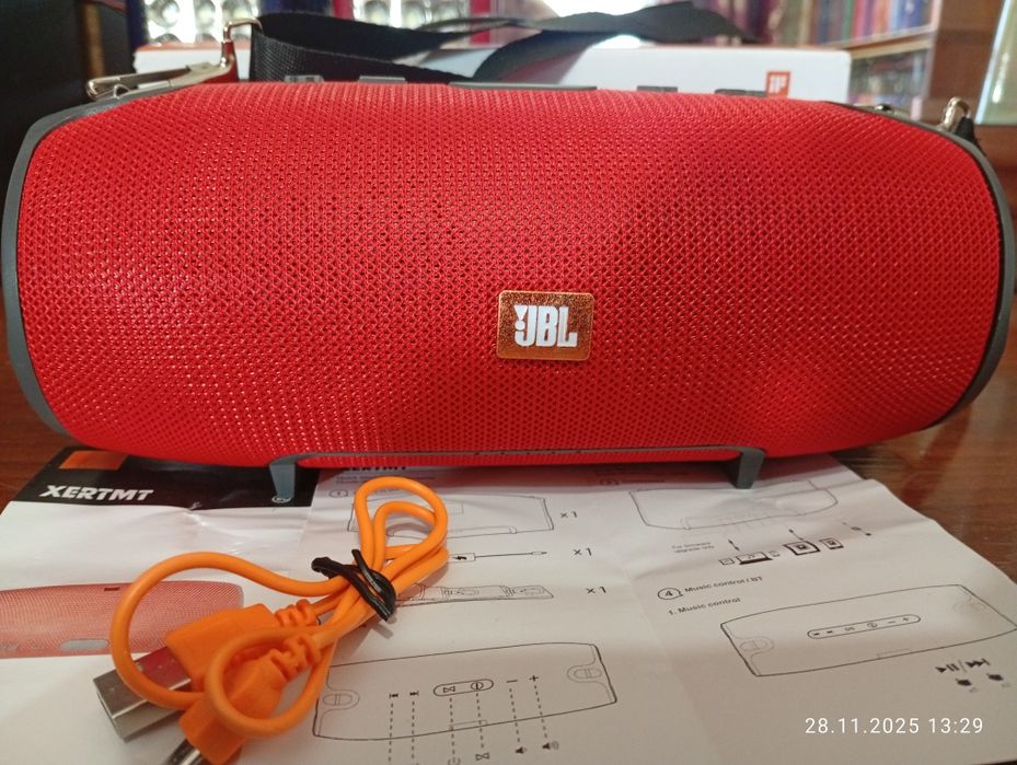 Велика вайфай колонка UBL Extreme куплена в Англії