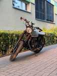 Motocykl Yamaha XS 400 Cafe Racer