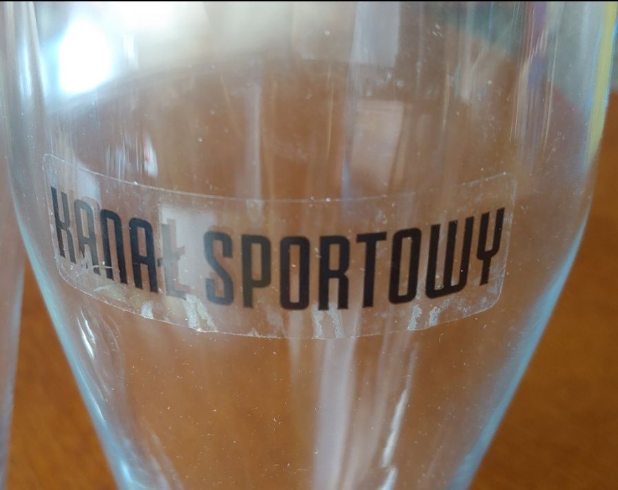 Piękny kultowy zestaw szklanek Kanał Sportowy