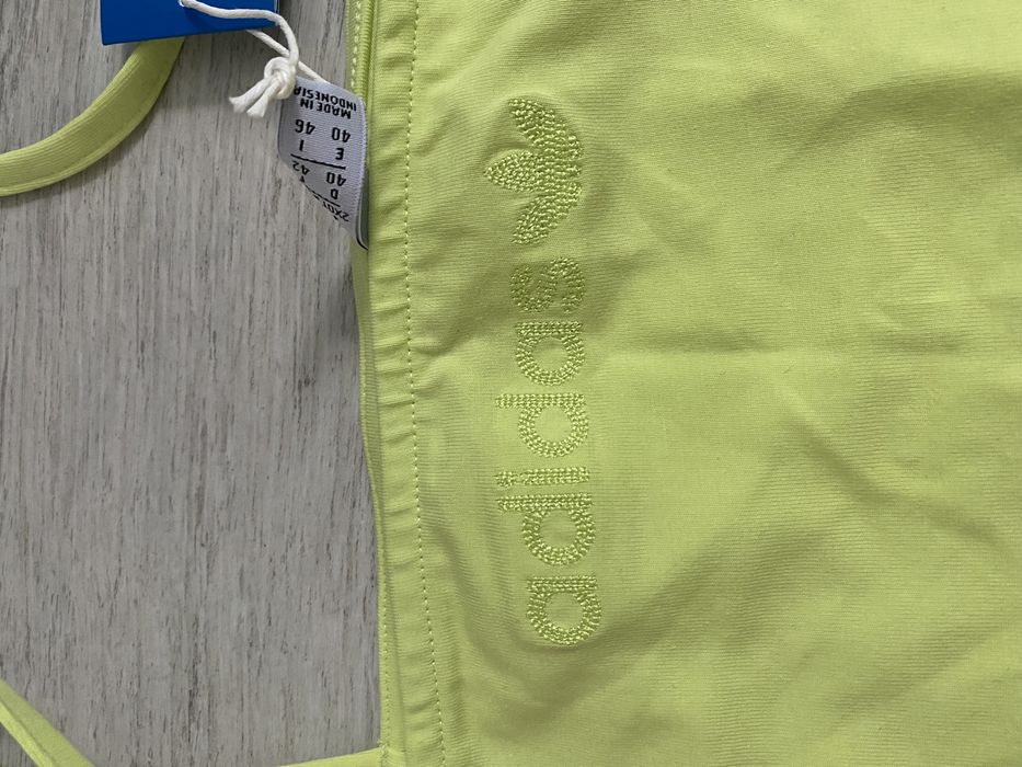 Top na ramiączkach adidas