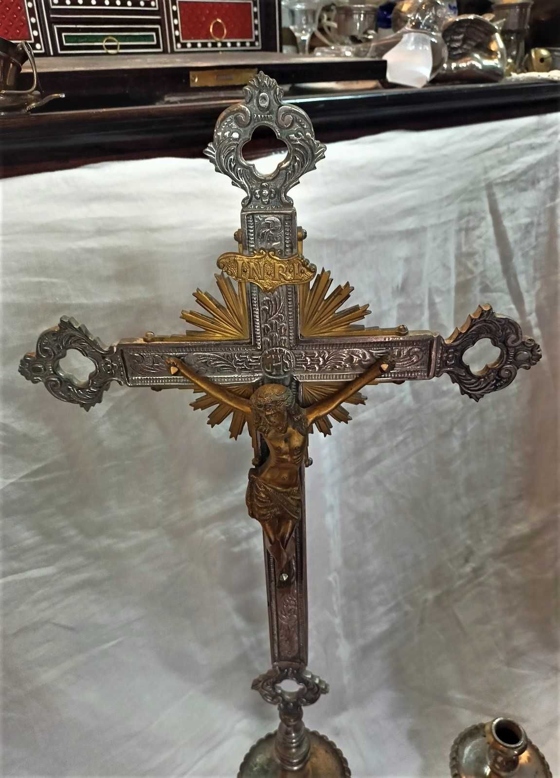 Conjunto Crucifixo Par Castiçais