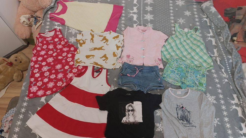 Sukienki, bluzki, spodenki r. 110