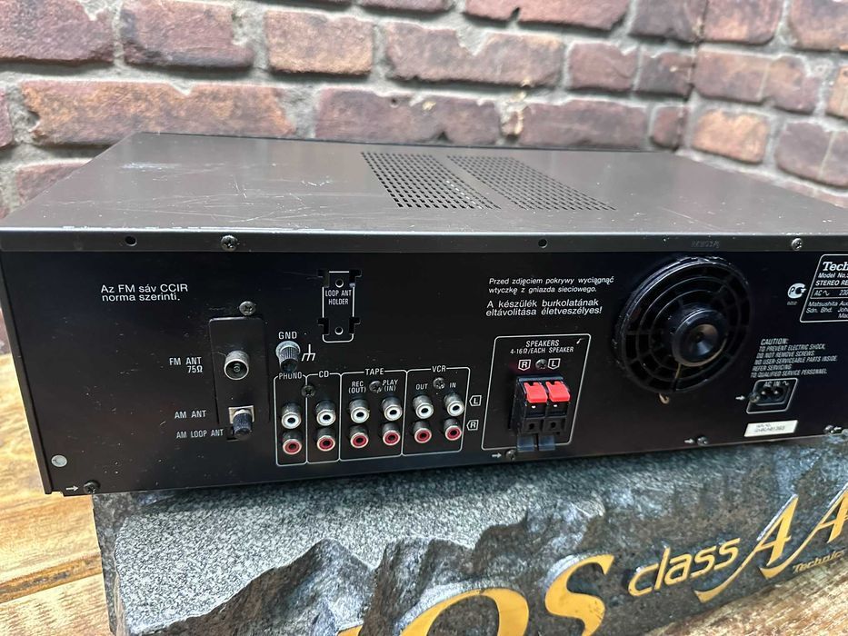 Amplituner Technics SA-EX 140  Stereo
