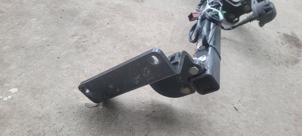 Фаркоп Nissan Qashqai 2007-2013 рік